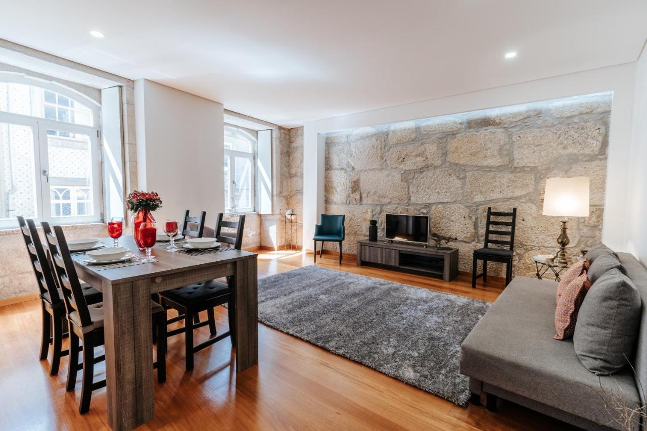 Authentic Apartment *